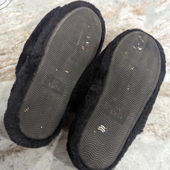 Minnie Mouse Slippers - Picture 3 of 3